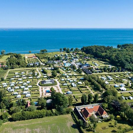 First Camp Skovlund Camping & Cottages Baring Экстерьер фото