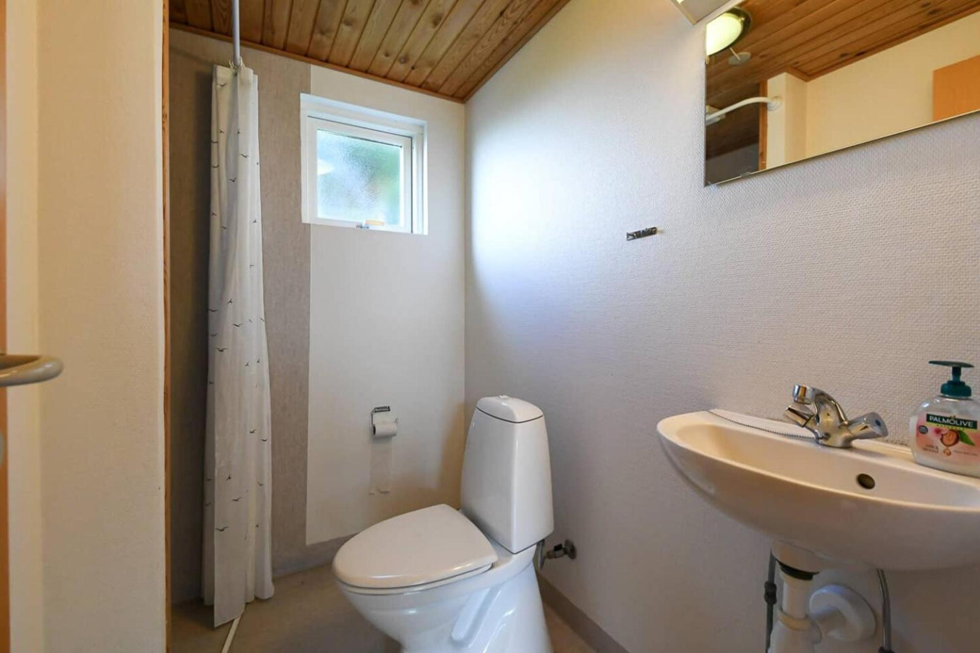 First Camp Skovlund Camping & Cottages Baring Номер фото